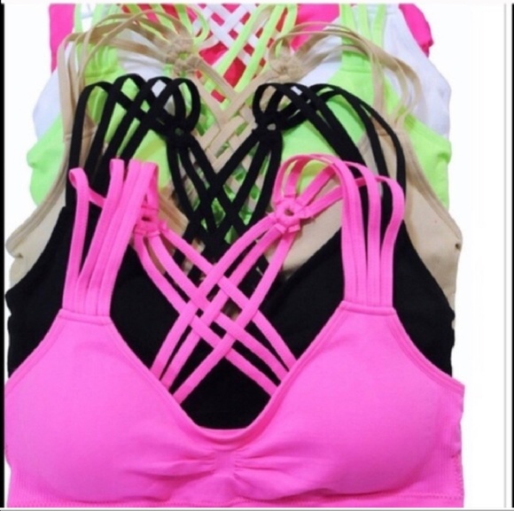 Very Sexy Brallette - Picture 2 of 2